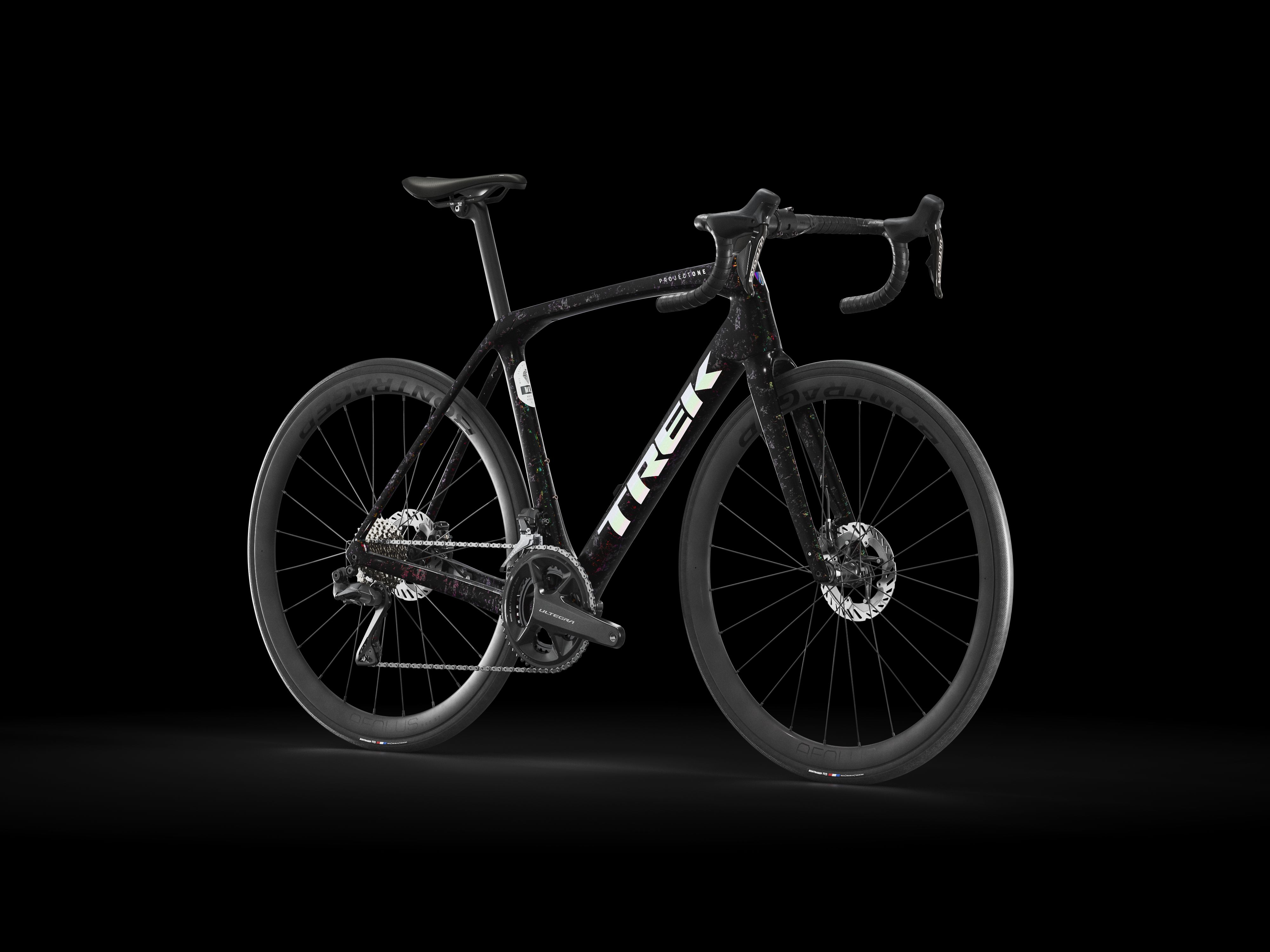 Trek Domane slr 7 gen 4 à 8499 en ligne ou dans votre magasin