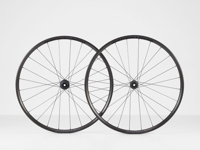 初心者向け】高さによって走りを大きく変える、ロードバイクホイールの