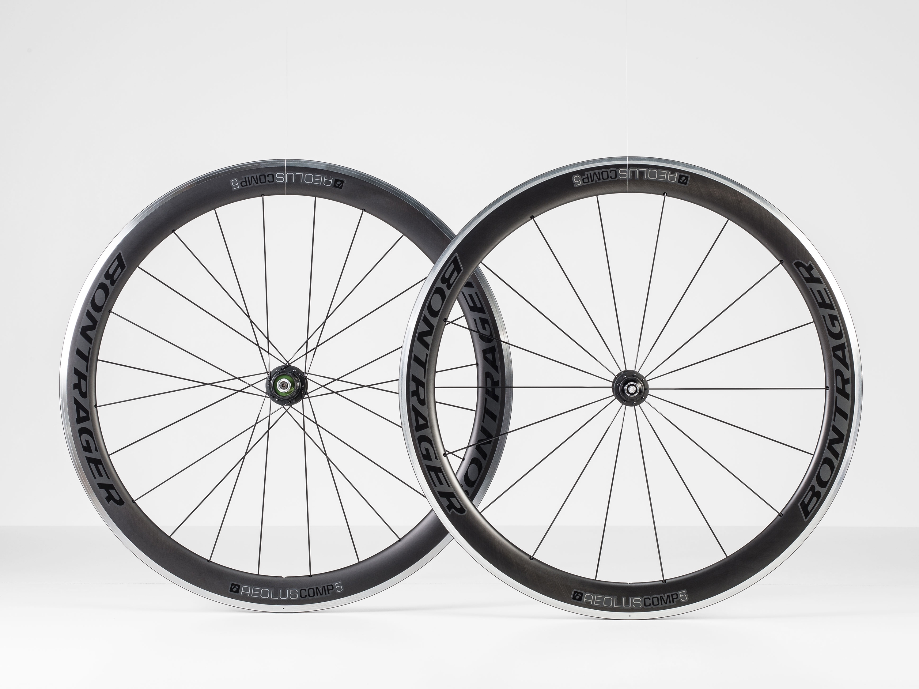 Roulettes Easy Wheels Novdesign Pour Brompton - Titane Mat, 60mm, Ultra-légères (90g)