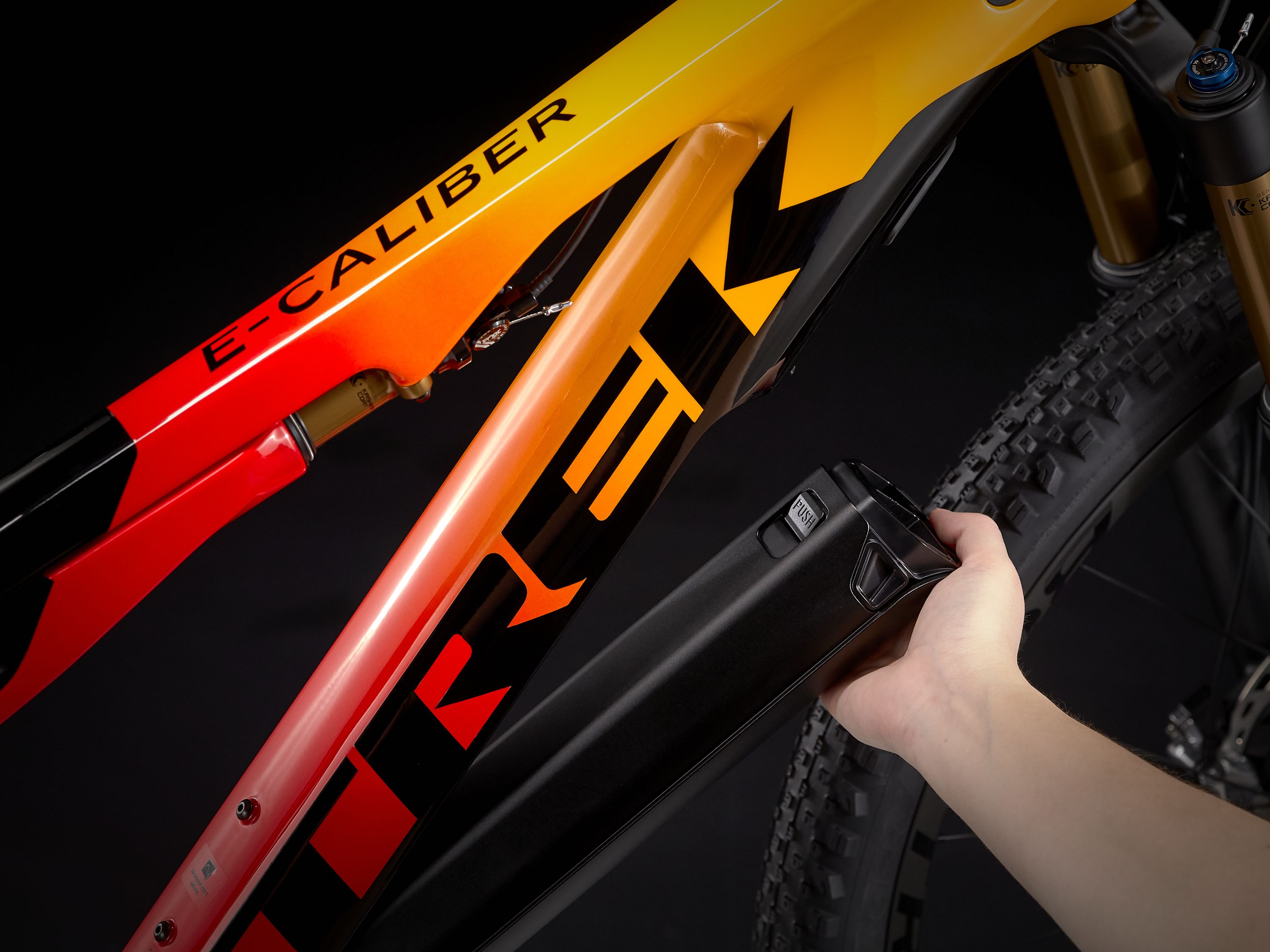 Trek E-Cal 9.9 XTR EU L 29 Marigold/Radioactive Red/Bla - KS Bikes