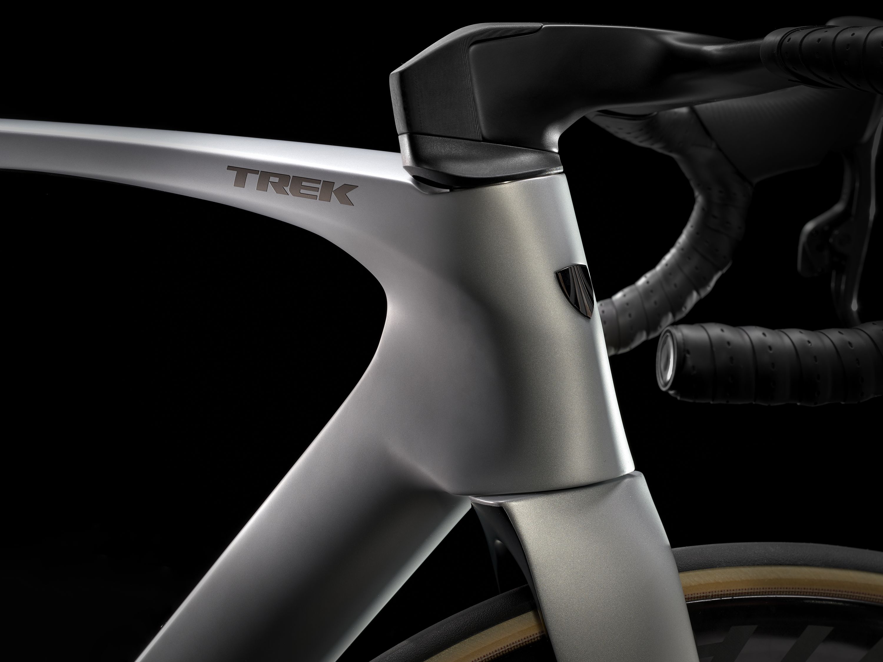 Trek madone deals brushed liquid metal