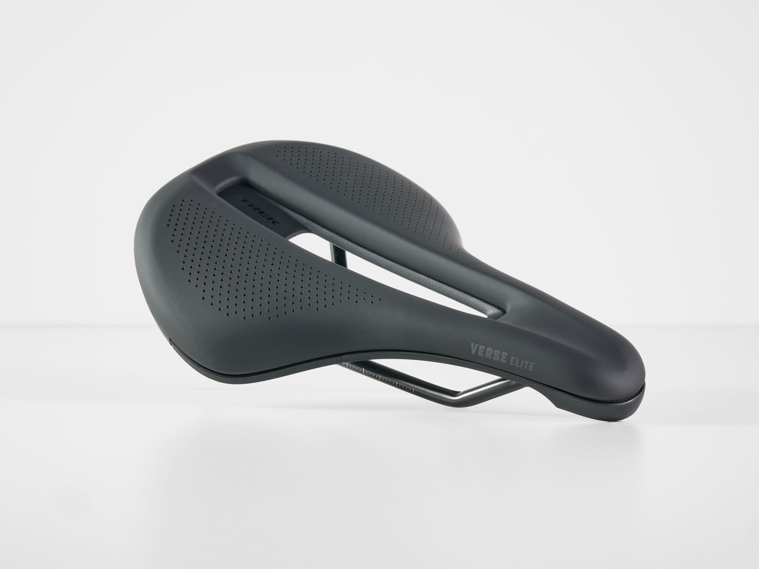 Saddle Trek Verse Short 145 mm Elite Black