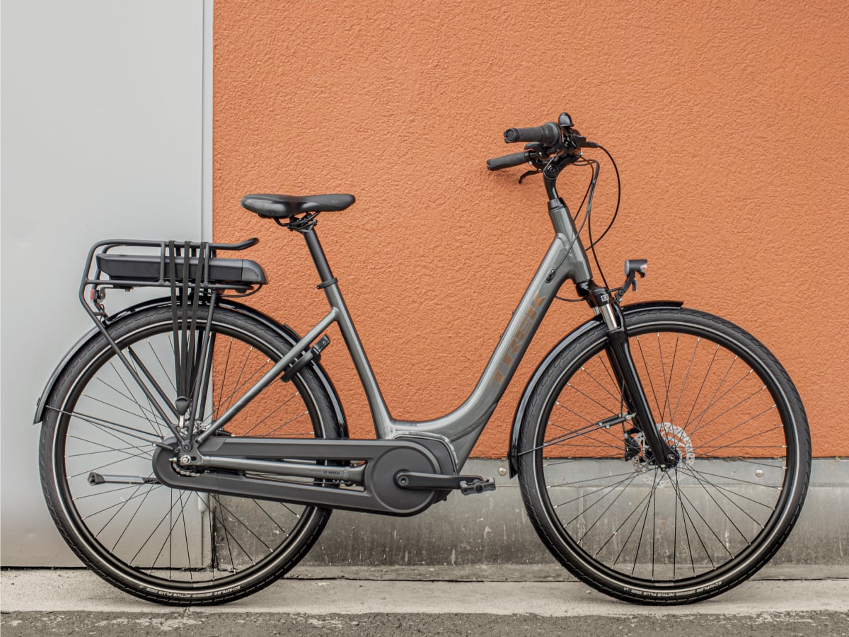 Trek District 1 Lowstep Red Kite Cycles