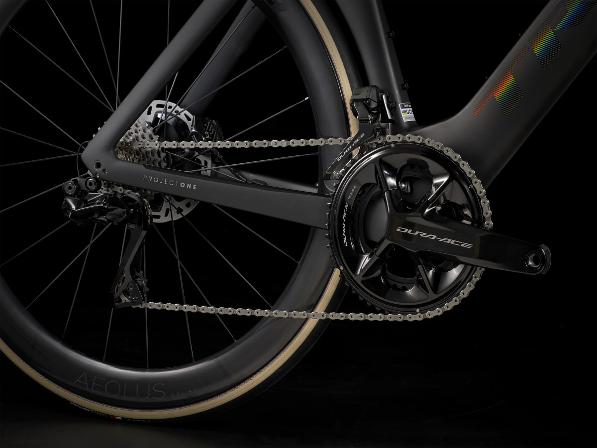 Trek madone dura ace di2 disc best sale