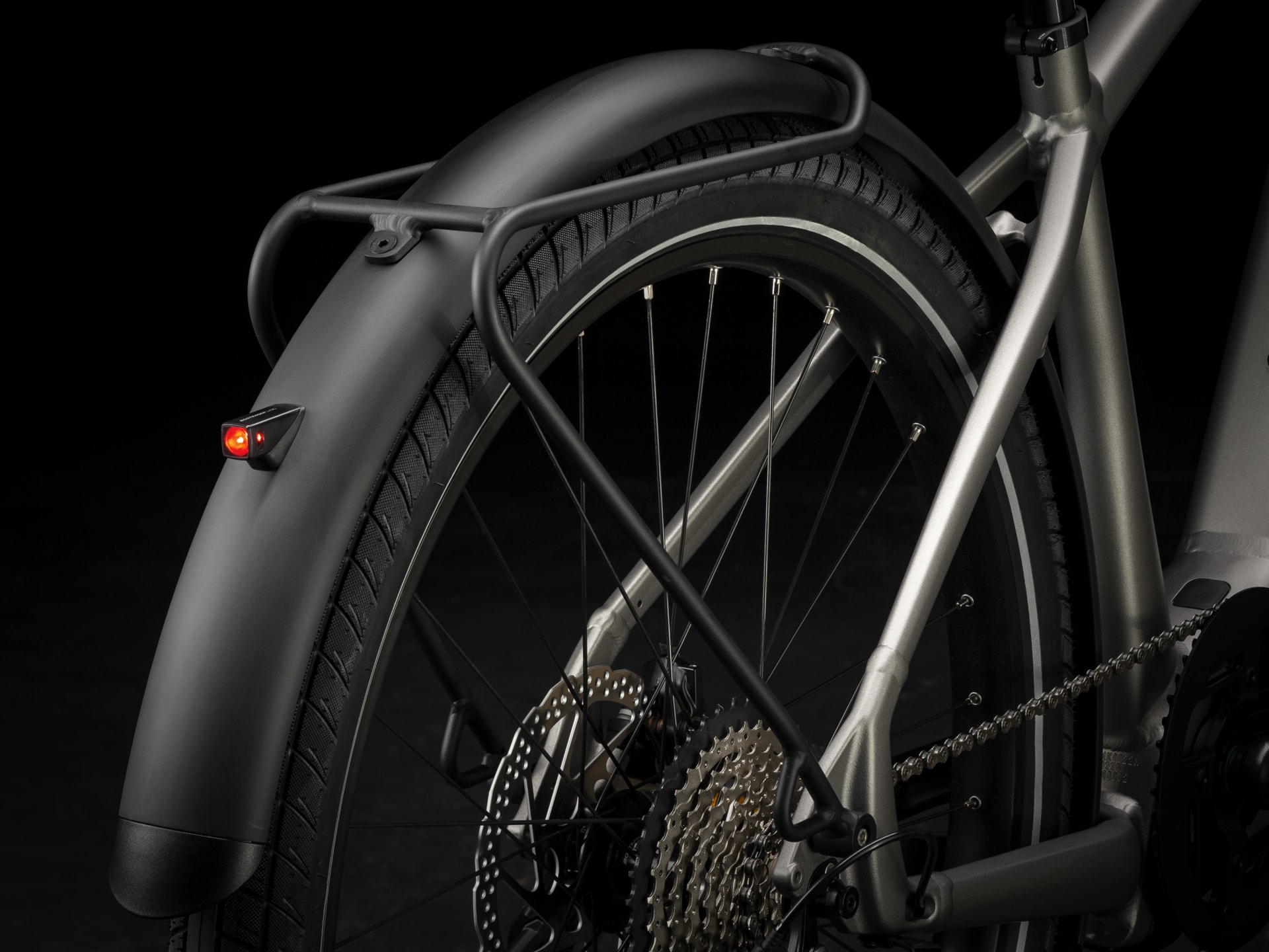 closeup of trek allant+'s rear rack