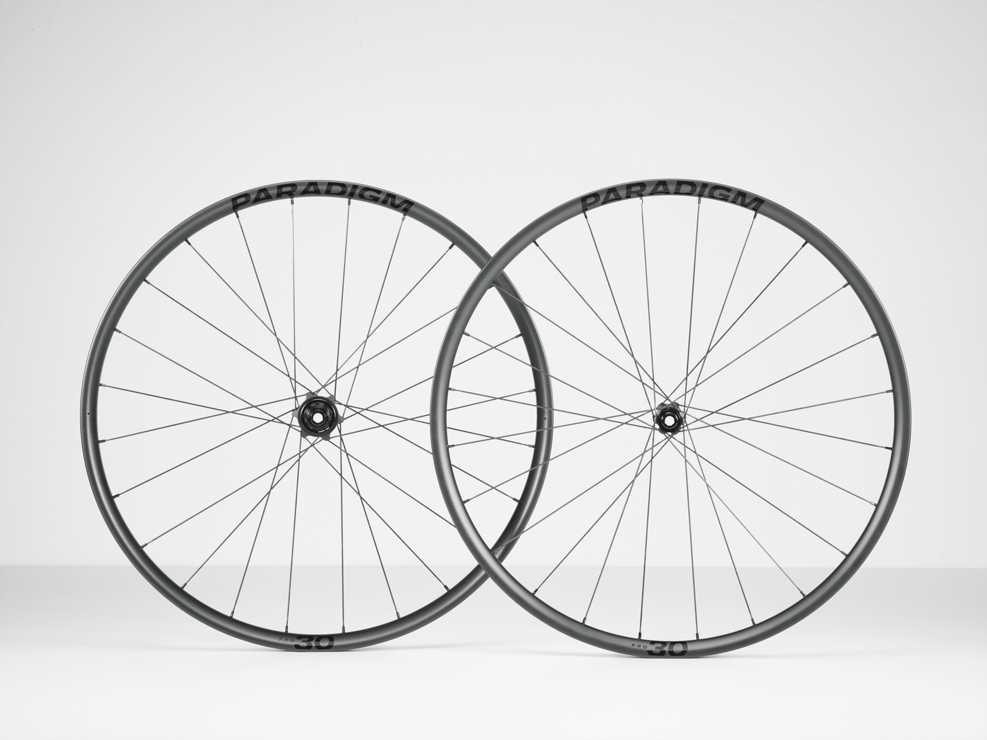 Bontrager Paradigm Pro 30 TLR Disc Road Wheel