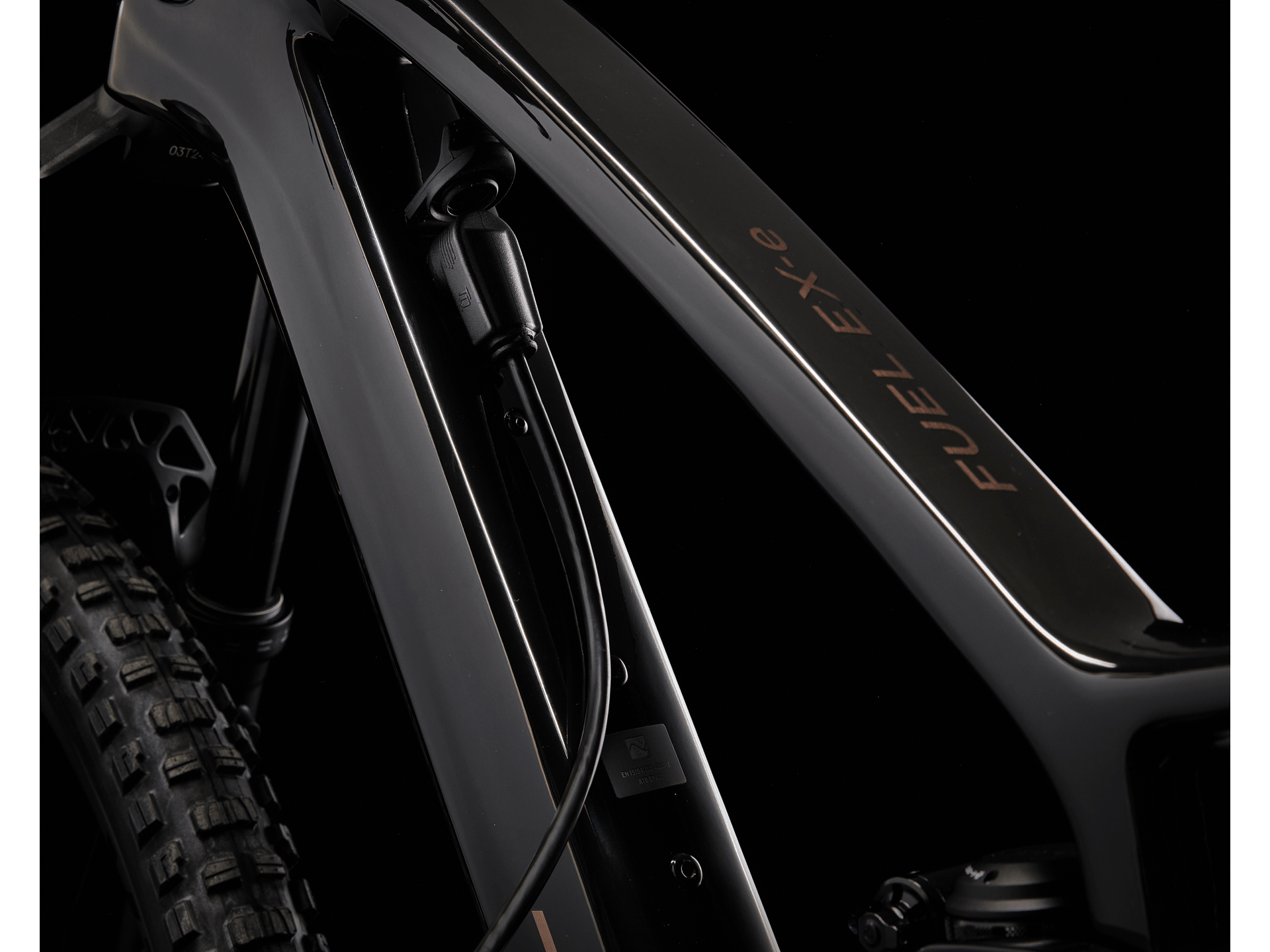 FuelEXe99XX1AXS_23_36373_A_Alt4