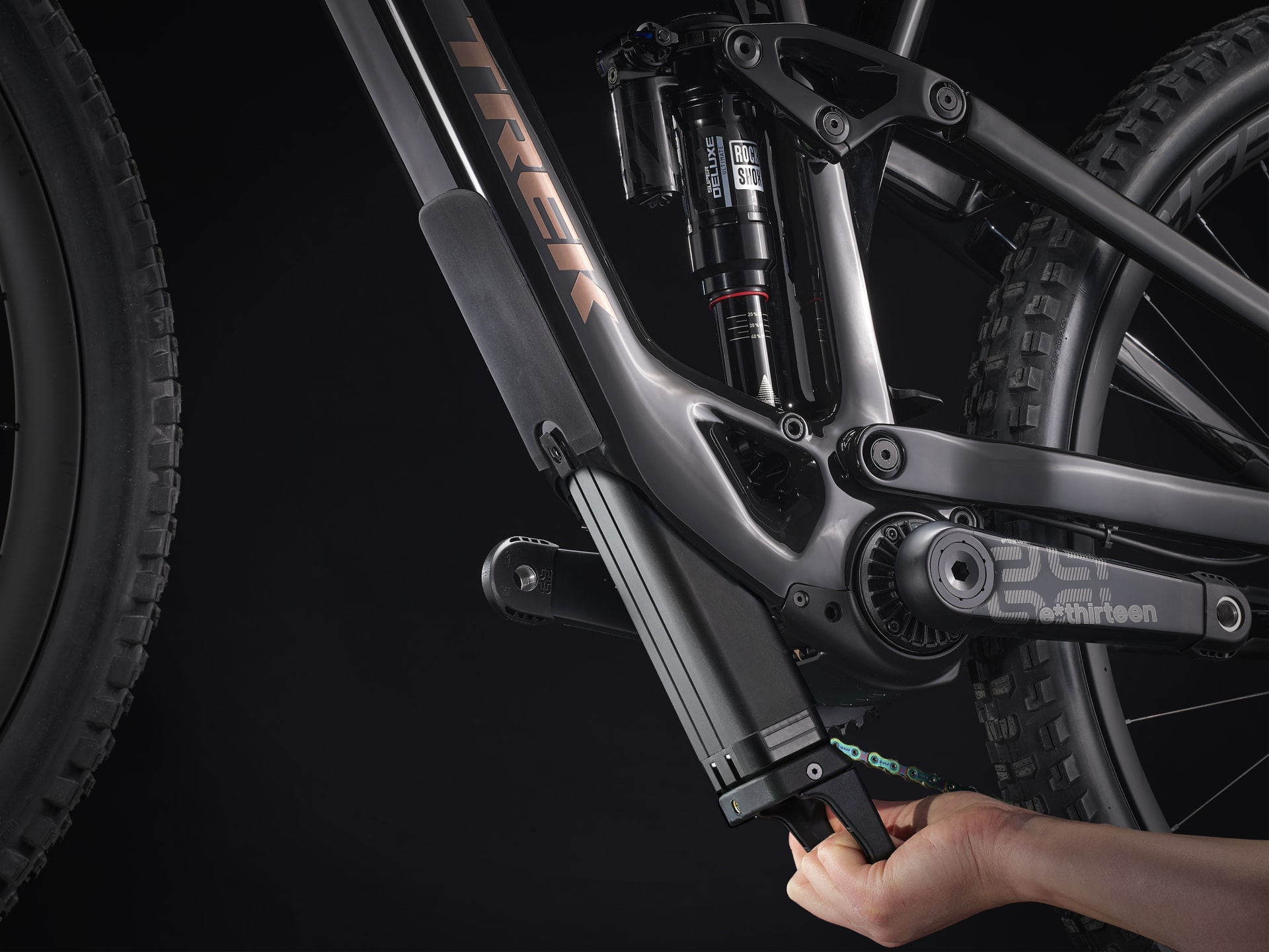 FuelEXe99XX1AXS_23_36373_A_Alt8