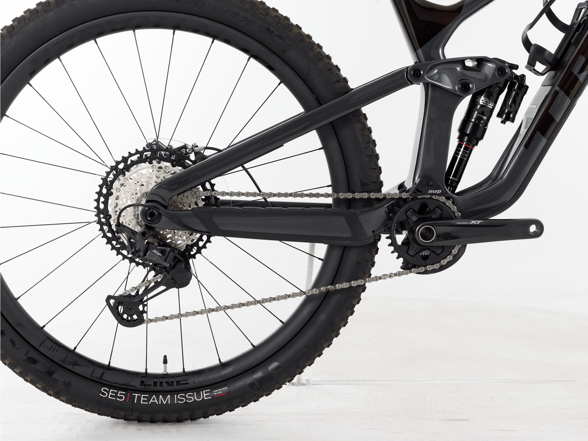 Slash 9.8 XT Gen 5 - 2022, Medium