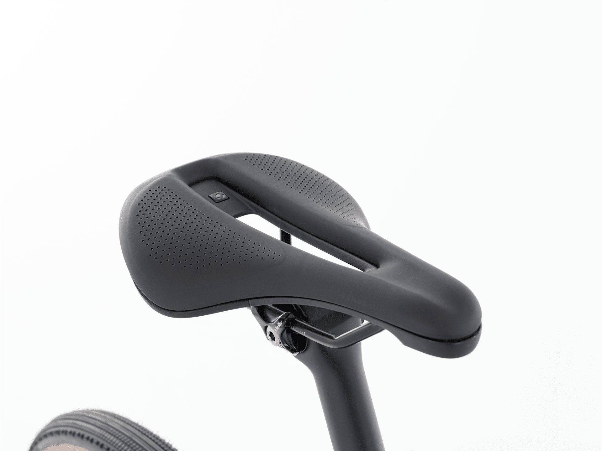 Checkmate SLR Rival AXS- 2026, Medium