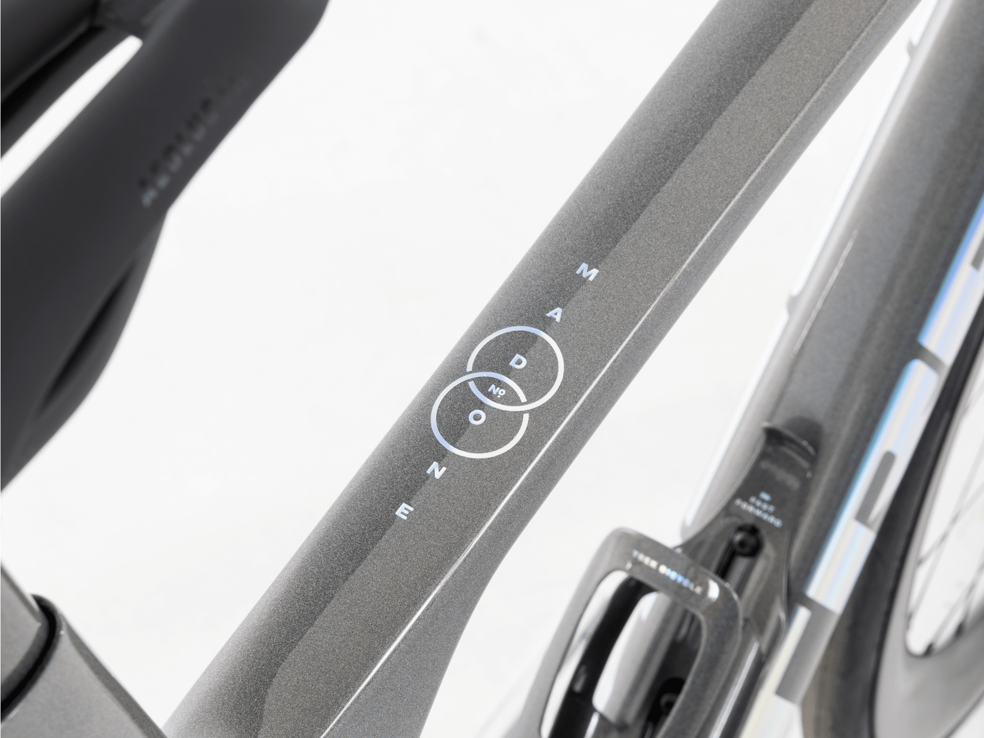 Madone SLR 9 AXS 1x Gen 8 - 2026, Medium