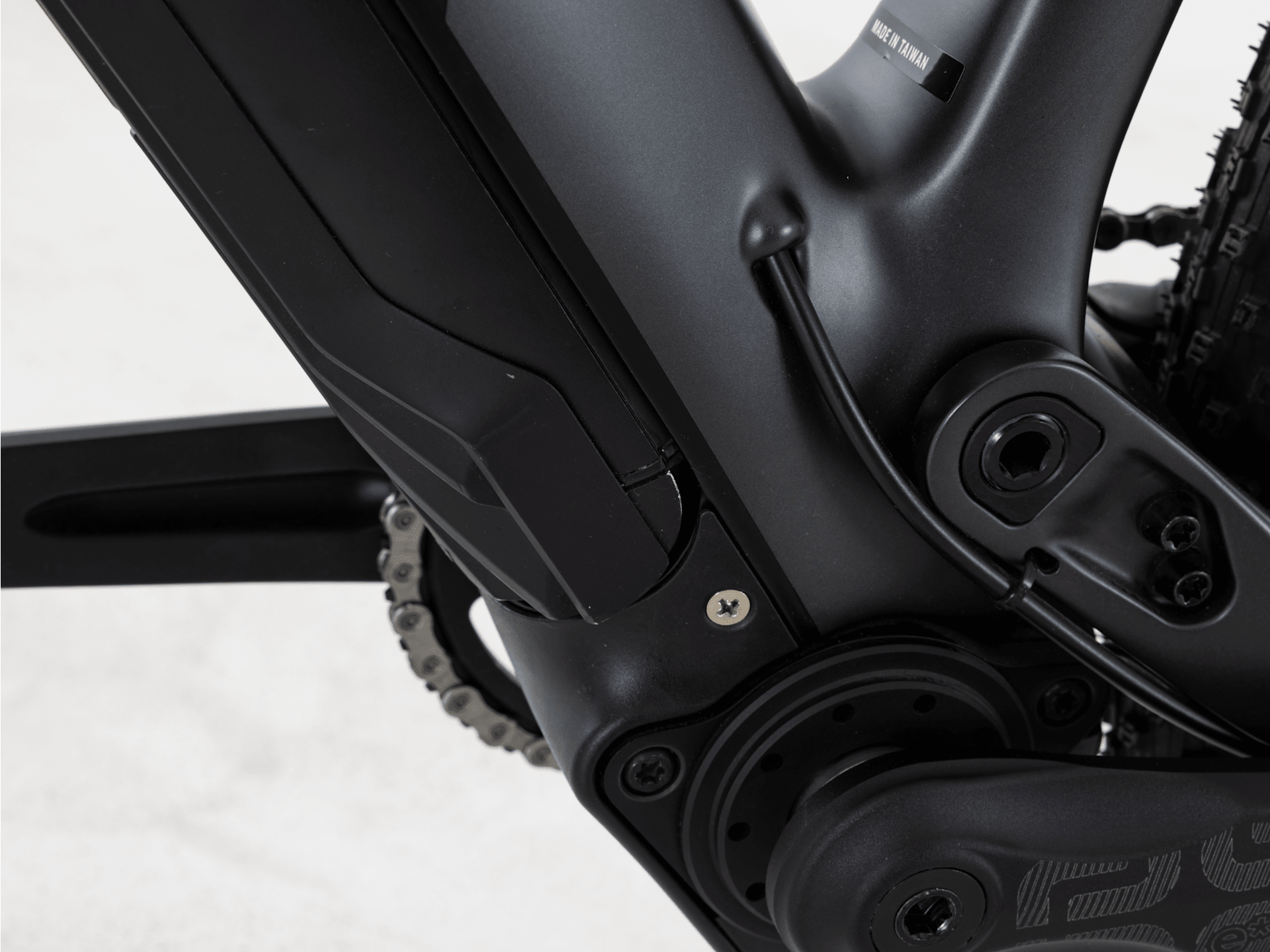 E-Caliber 9.6 - 2021, Small