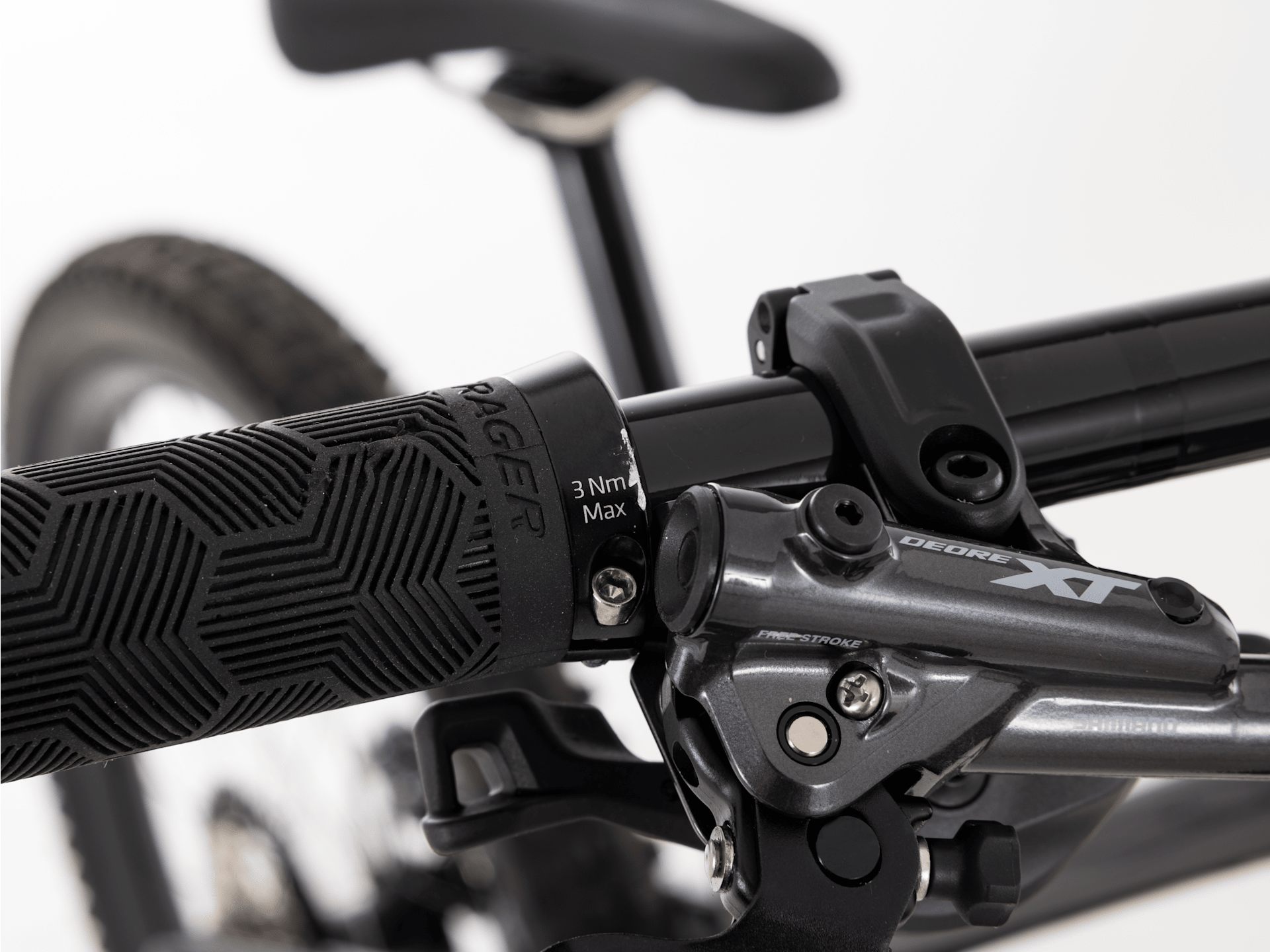 Slash 9.8 XT Gen 5 - 2022, Small
