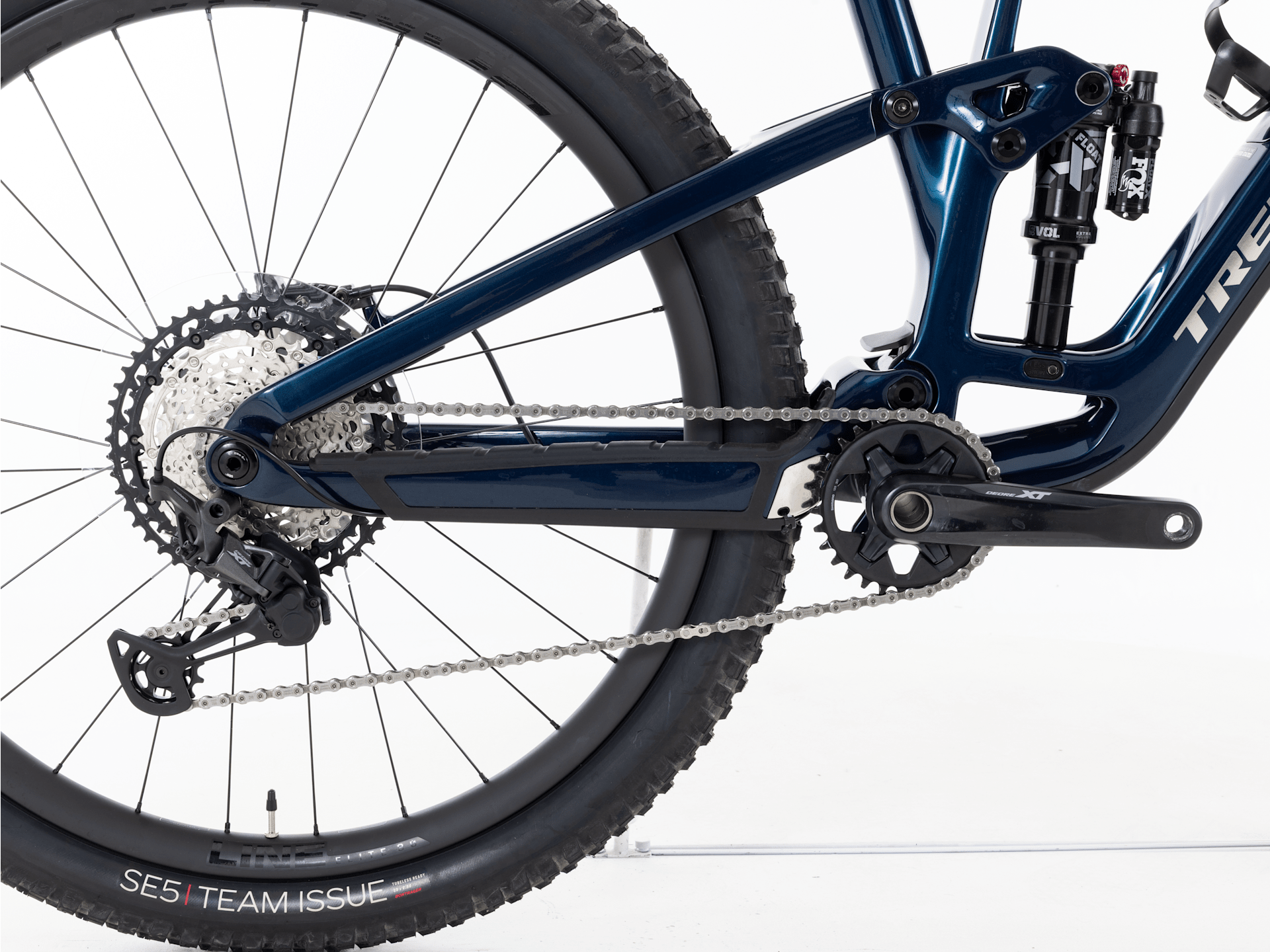 Fuel EX 9.8 XT Gen 6 - 2023, Large