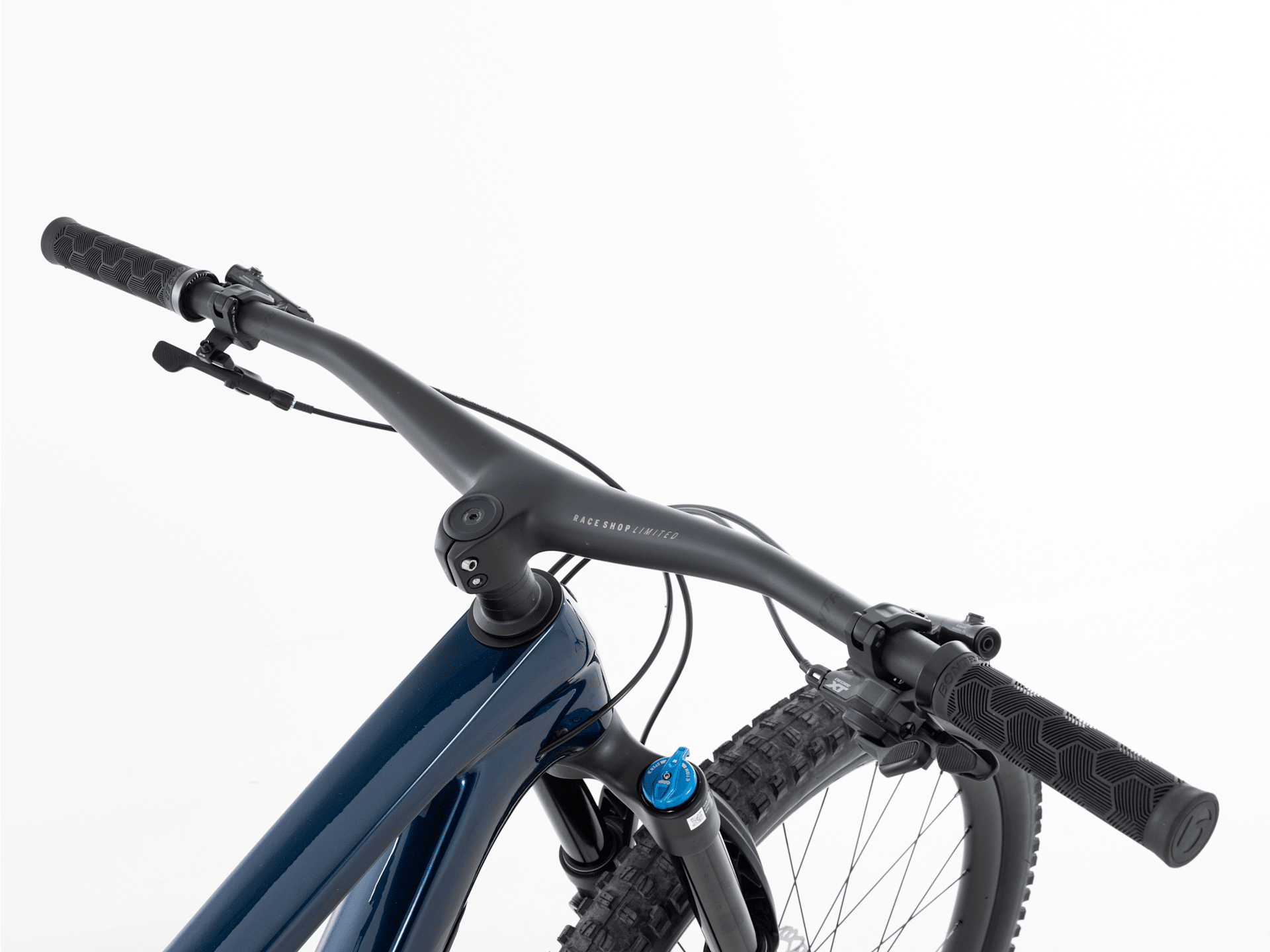 Fuel EX 9.8 XT Gen 6 - 2023, Large