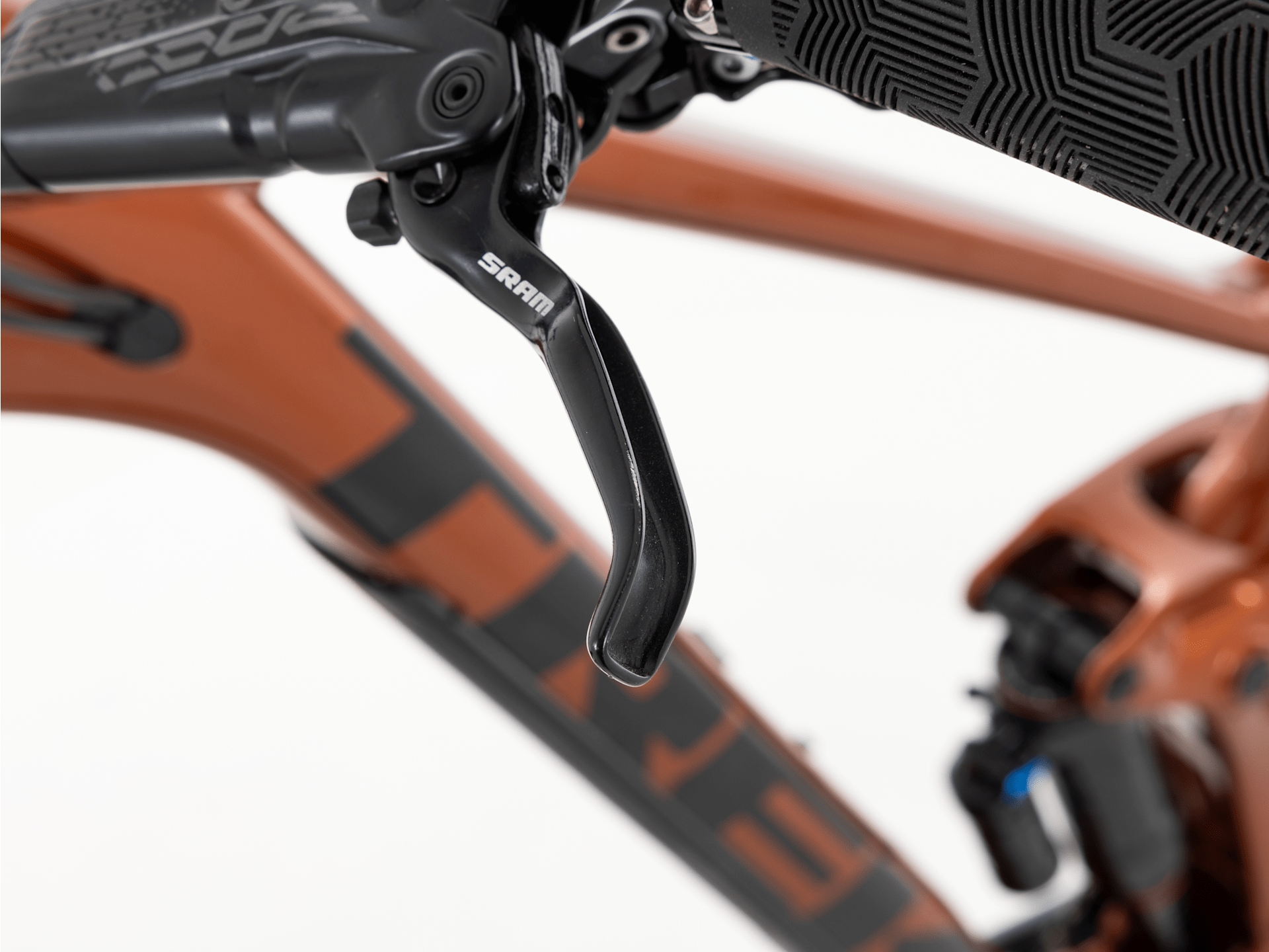 Slash 8 Gen 5 - 2023, Large