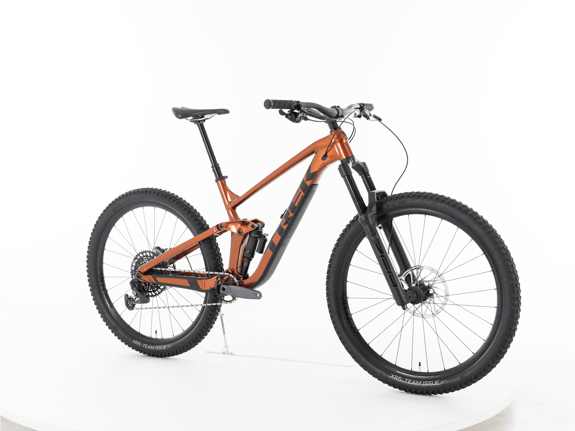 Slash 8 Gen 5 - 2023, Large