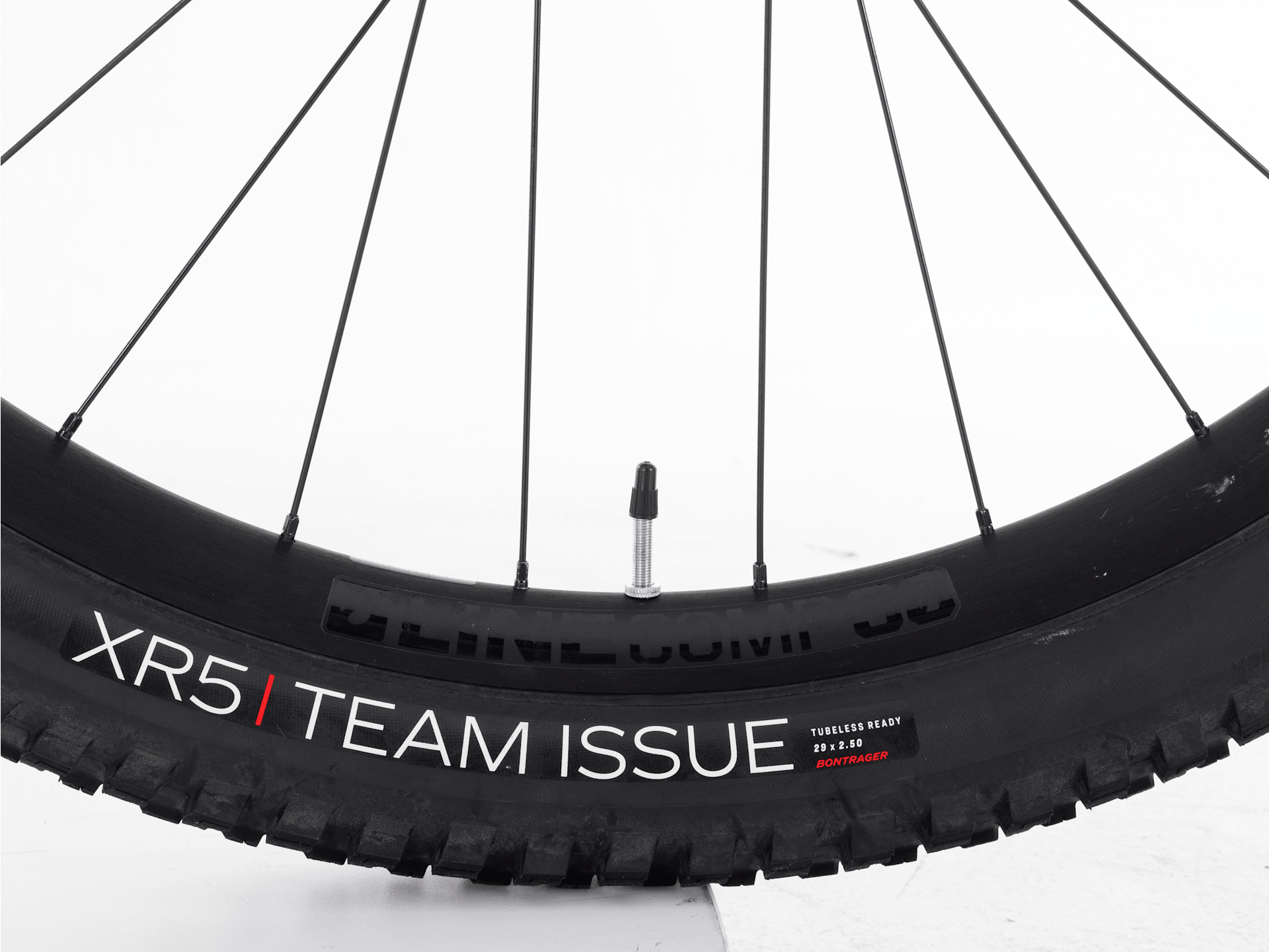 Rail 7 Gen 3 - 2024, X-Large