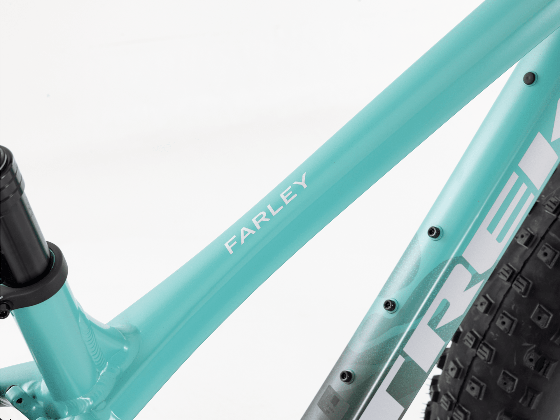 Farley 5 - 2026, Medium