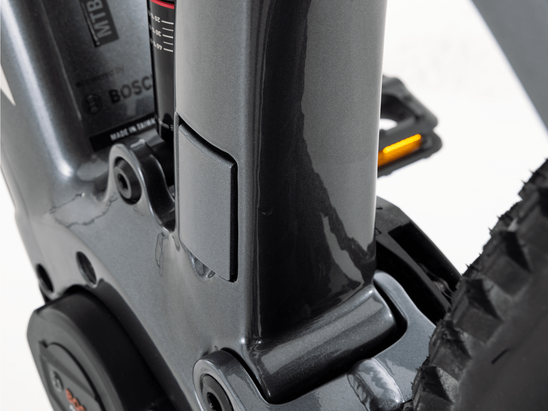 Rail 9.7 Gen 4 - 2024, Small
