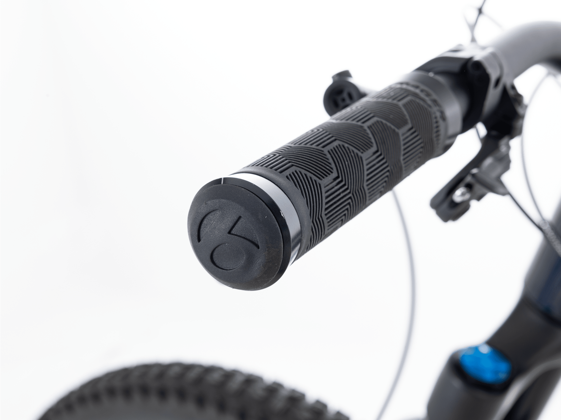 Slash 8 Gen 6 - 2025, Large