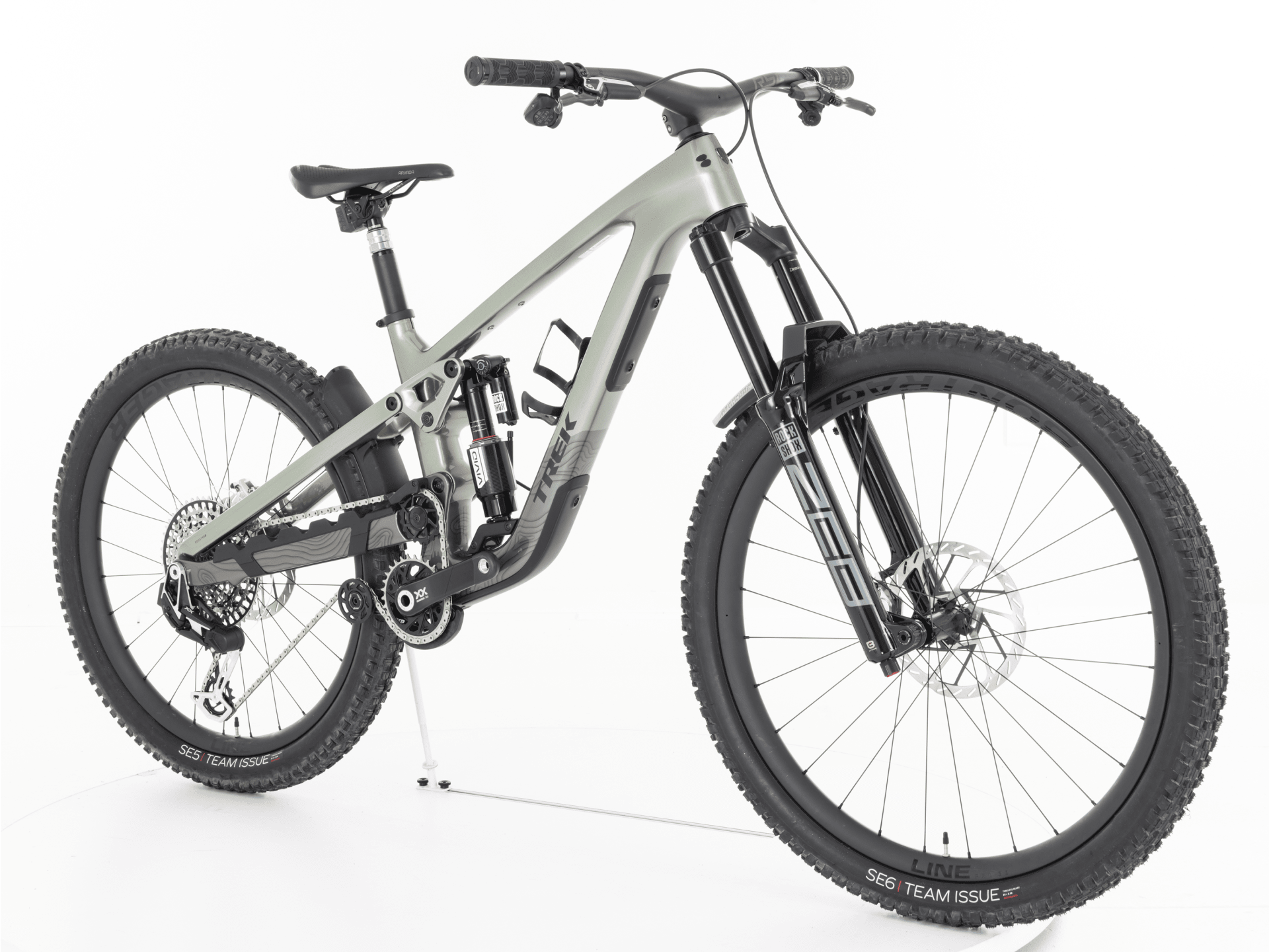 Slash 9.9 XX AXS T-Type Gen 6 – 2024, Medium