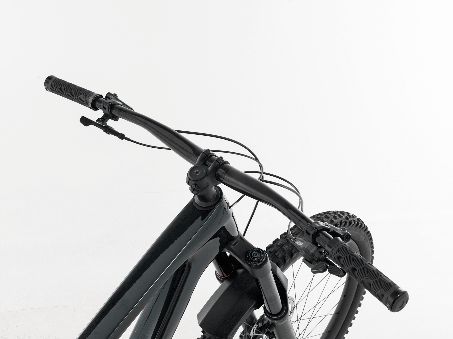 Slash 9.8 XT Gen 6 - 2024, Large