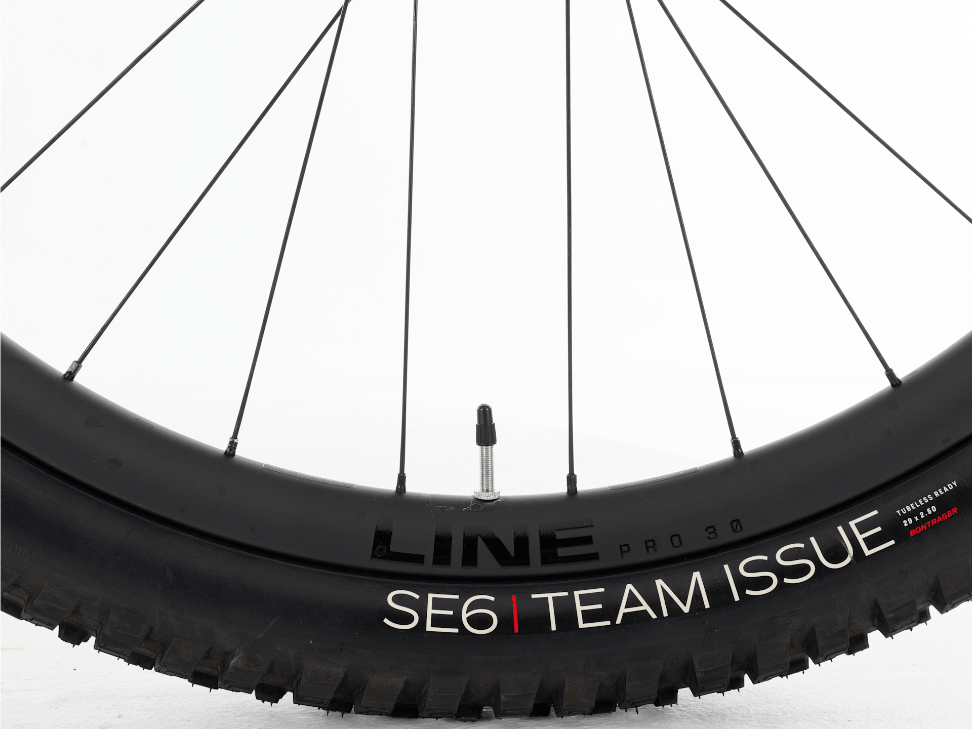 Rail 9.9 CXR Gen 4 - 2024, Large