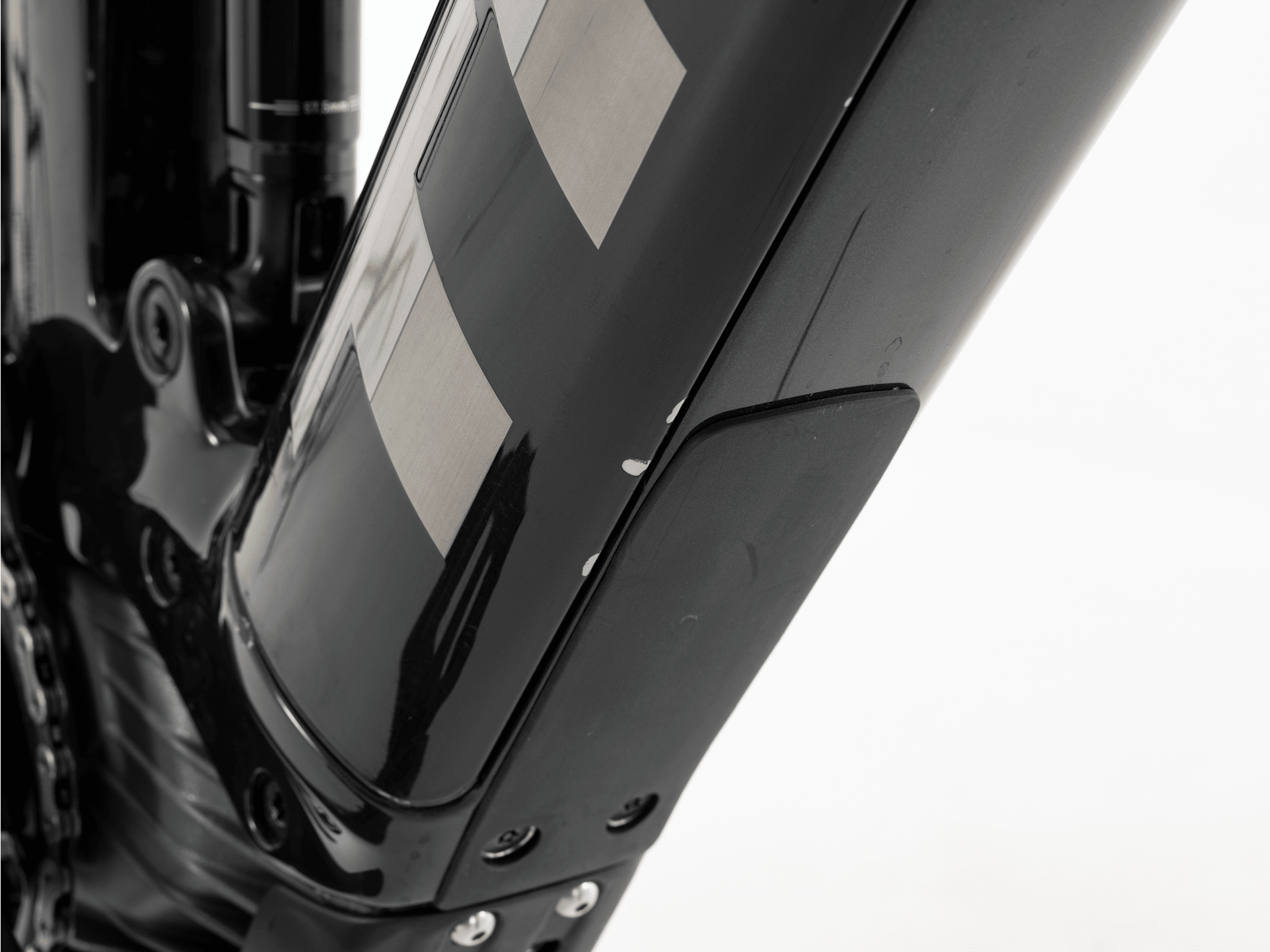 Rail 9.9 CXR Gen 4 - 2024, Large