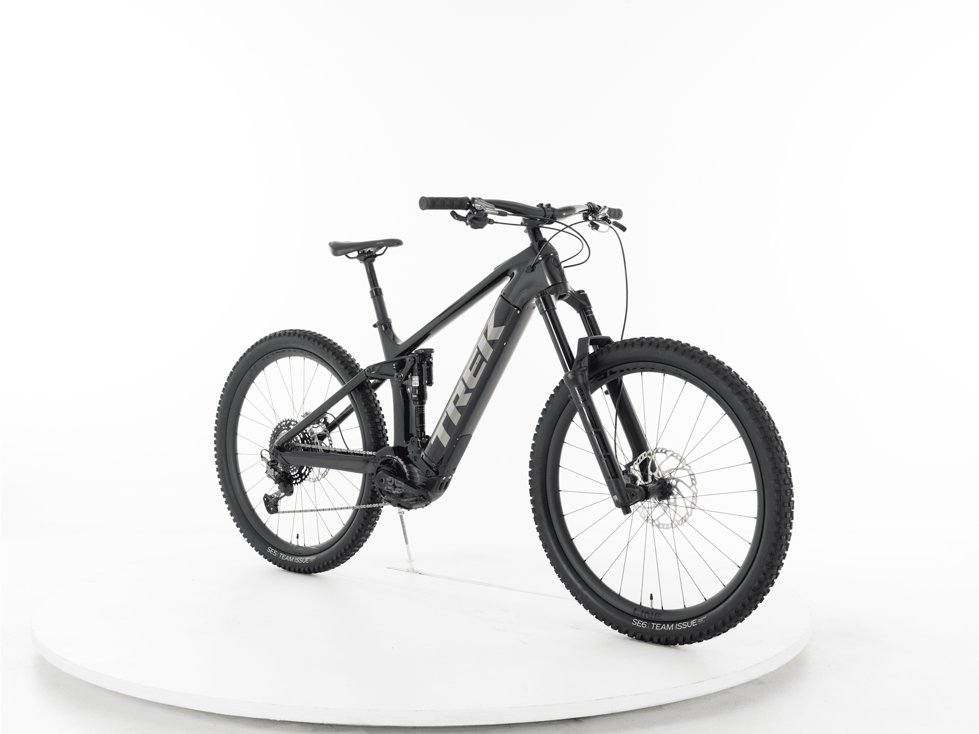 Rail 9.9 CXR Gen 4 - 2024, Large