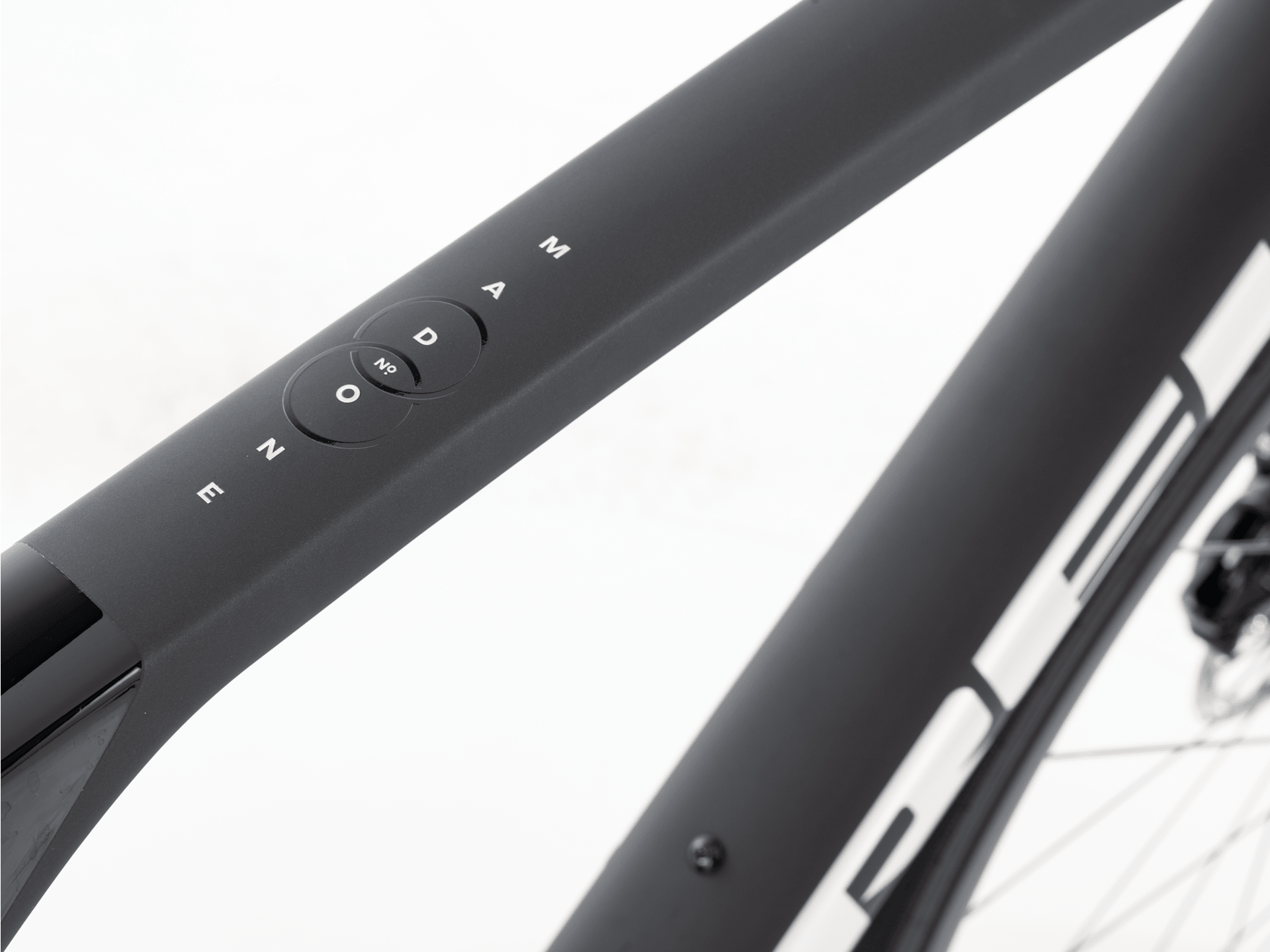 Madone SL 6 AXS Gen 8 - 2025, Small