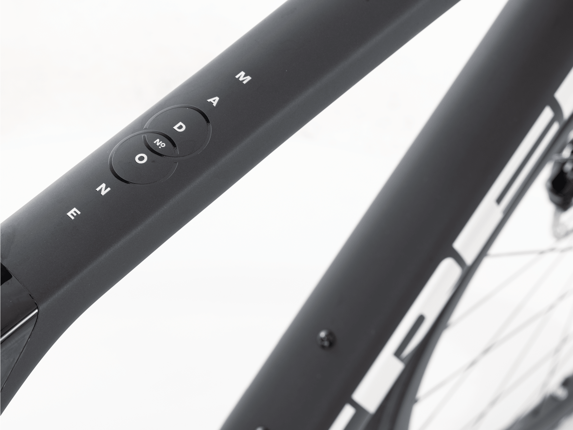 Madone SL 6 AXS Gen 8 - 2025