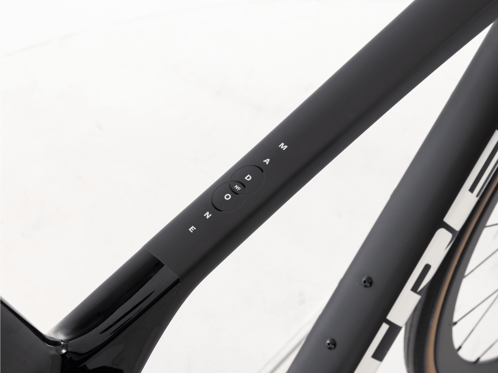 Madone SL 6 AXS Gen 8 - 2025, Small