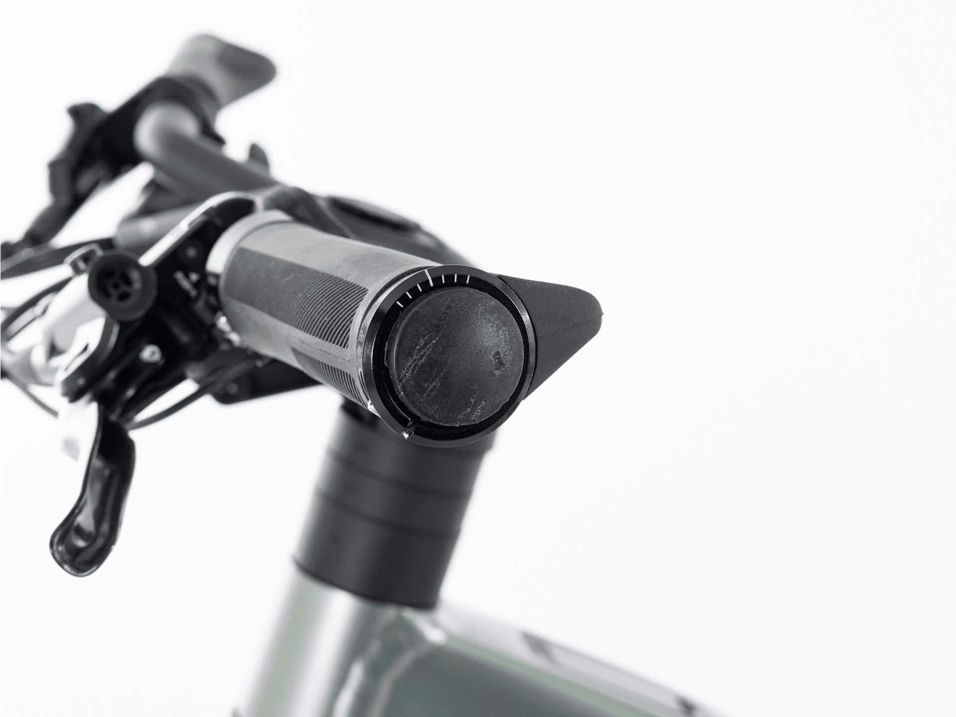 FX+ 7S Midstep - 2026, Medium