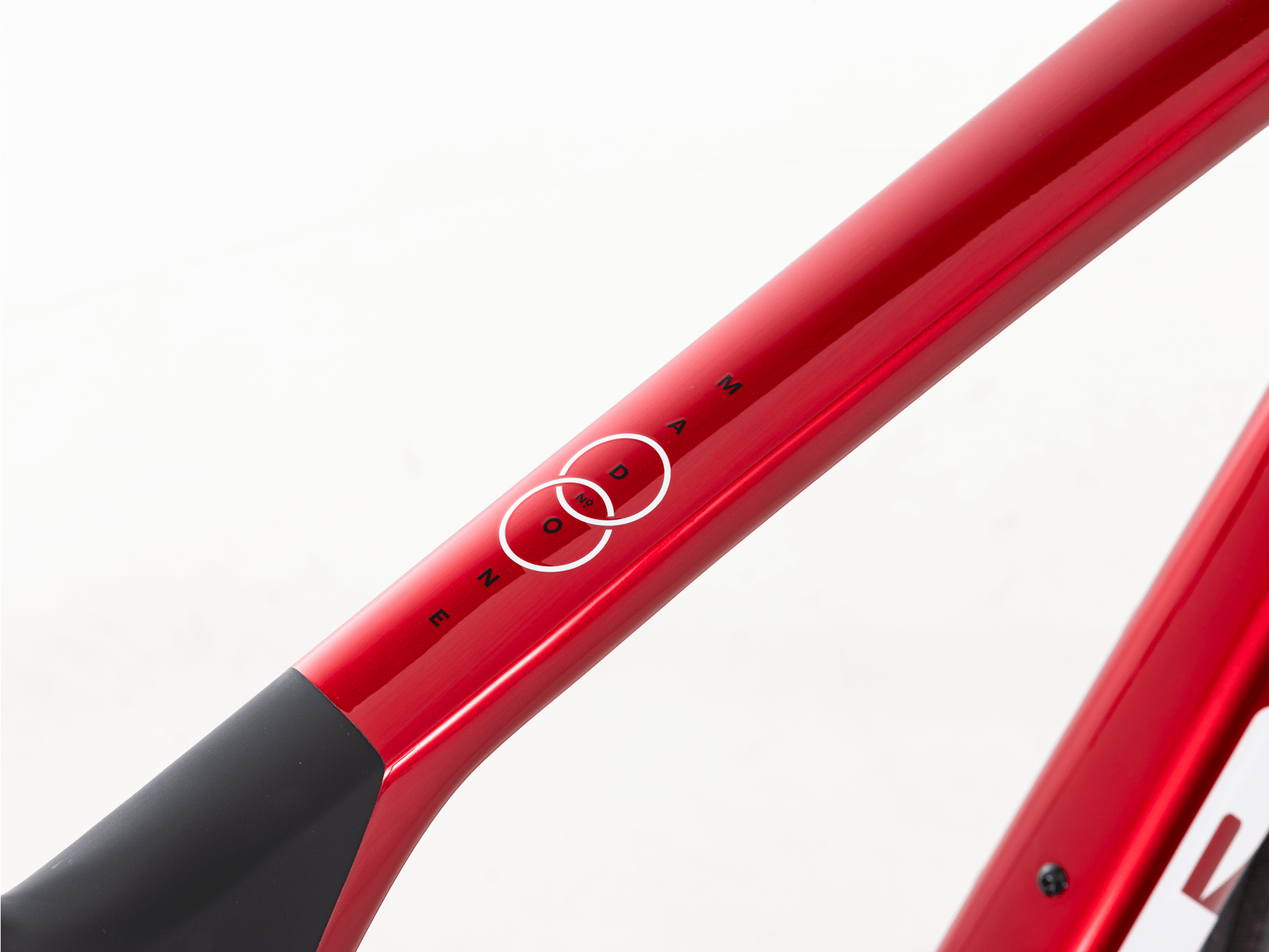 Madone SL 6 Gen 8 - 2025