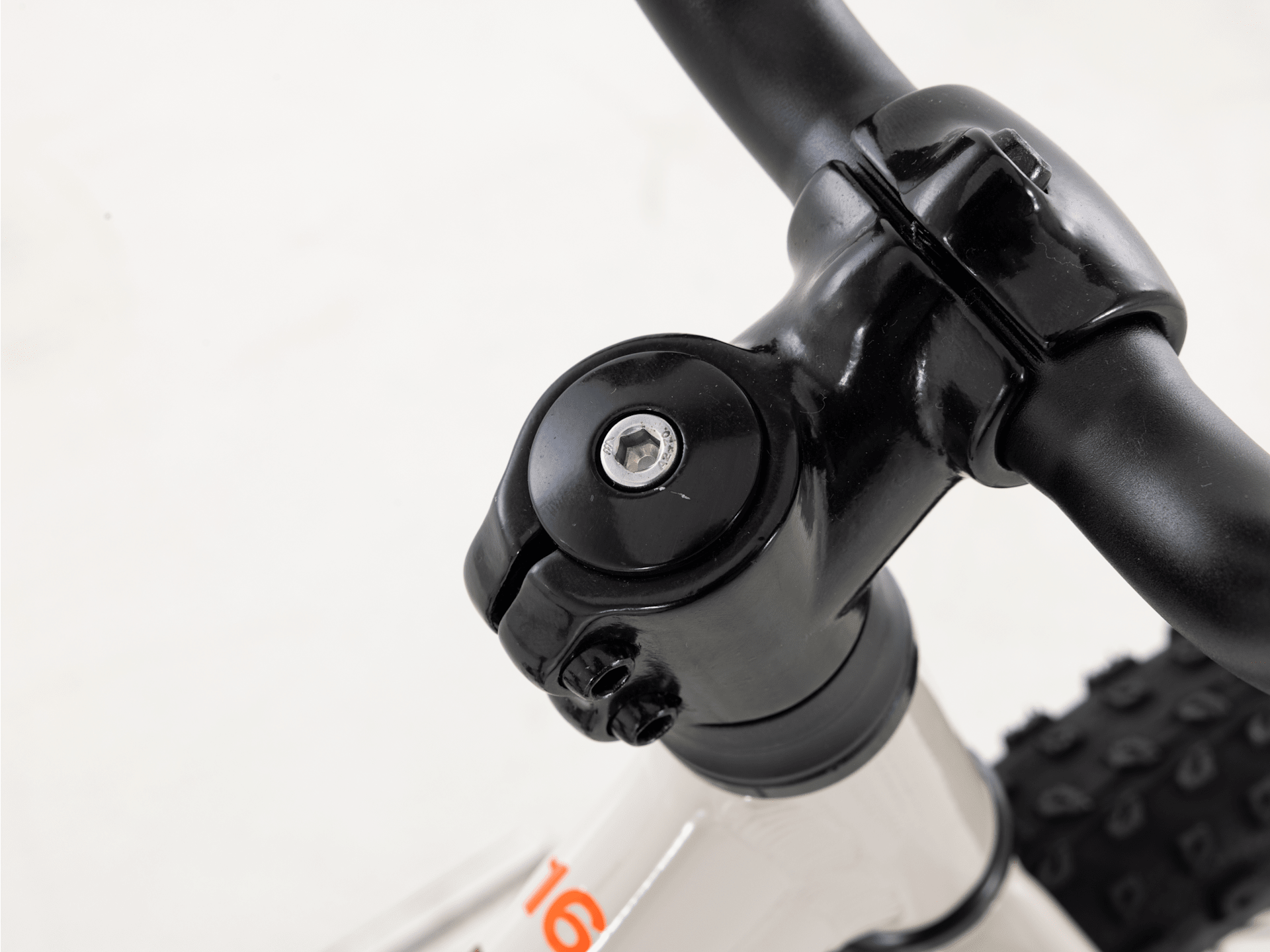 Precaliber 16 - 2027