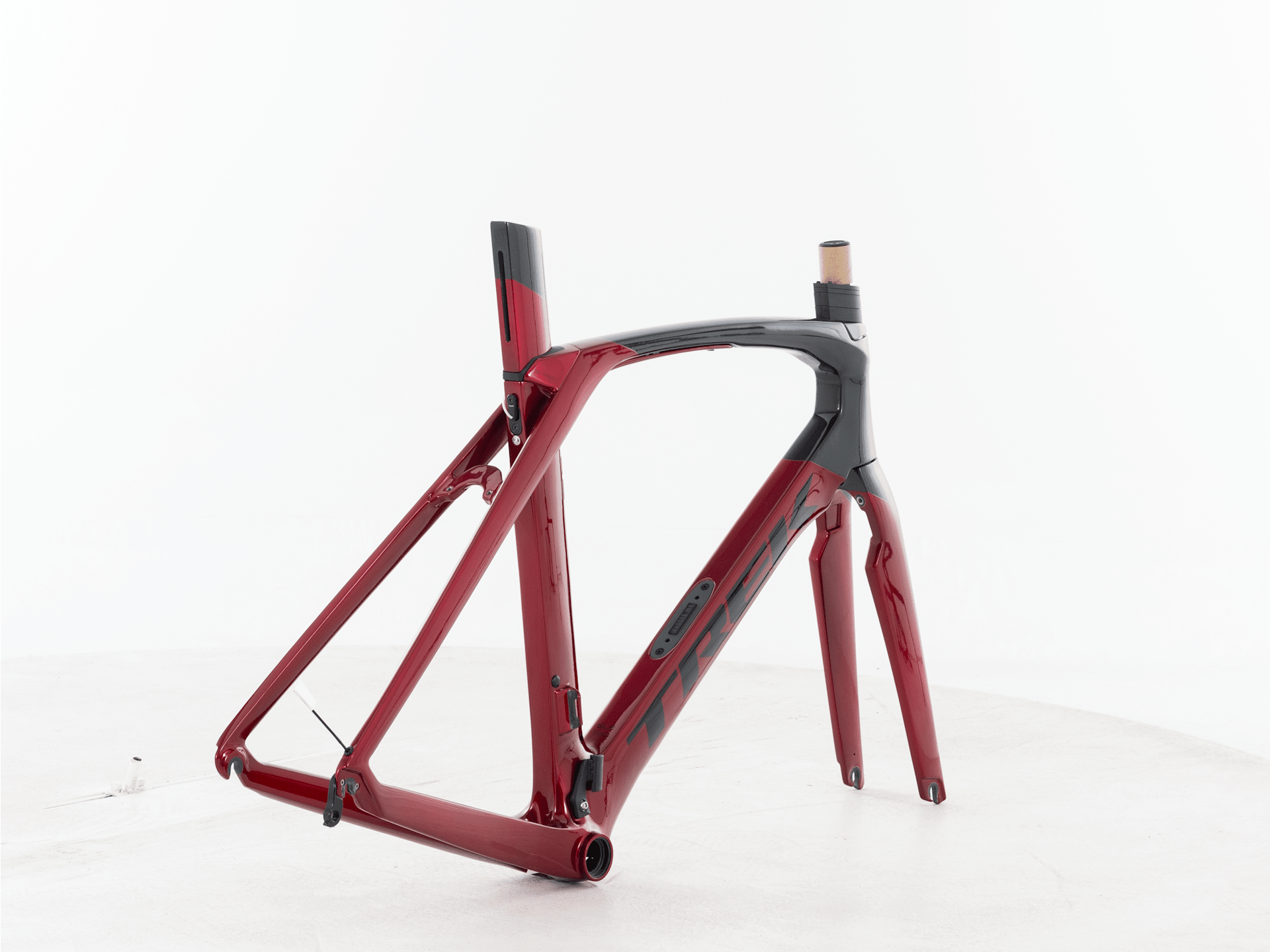 Madone SLR Gen 6 BB90 Rim Frameset - 2024