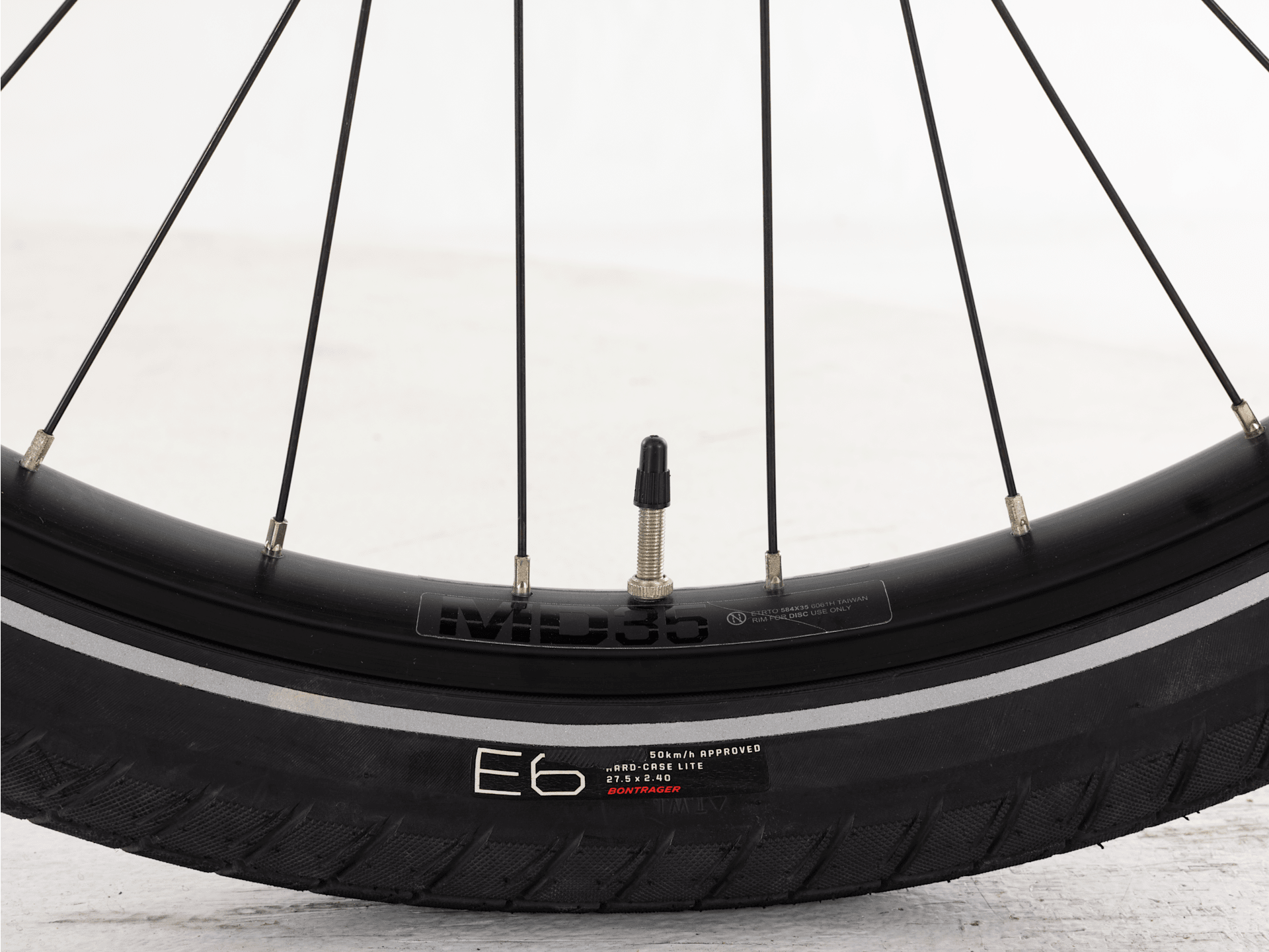 Allant+ 9.9S - 2021, Medium