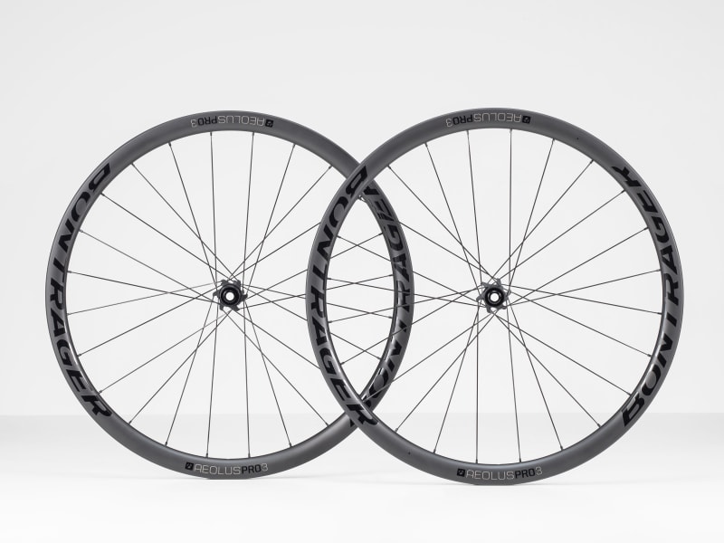 Bontrager Aeolus Pro 3 TLR Disc Road Wheel - Trek Bikes