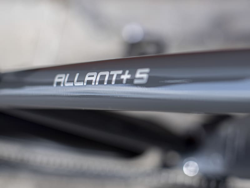 Trek on sale allant 5