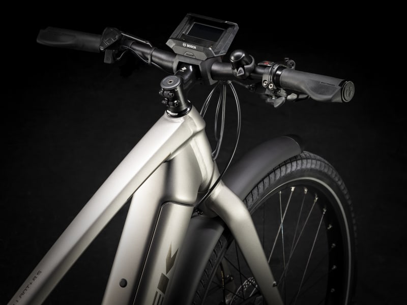 Trek 8s hot sale
