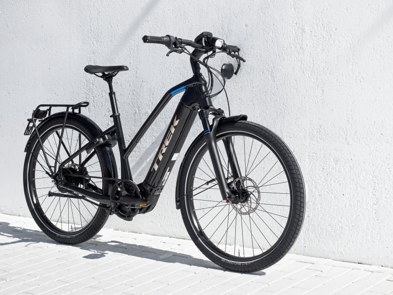 Trek super commuter deals 9s+