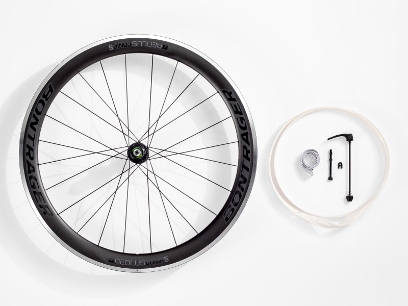 Bontrager aeolus comp 2025 5 wheelset