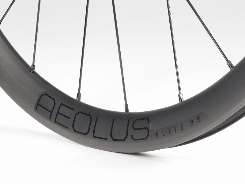 Bontrager Aeolus Elite 35 TLR Disc Road Wheel - Trek Bikes