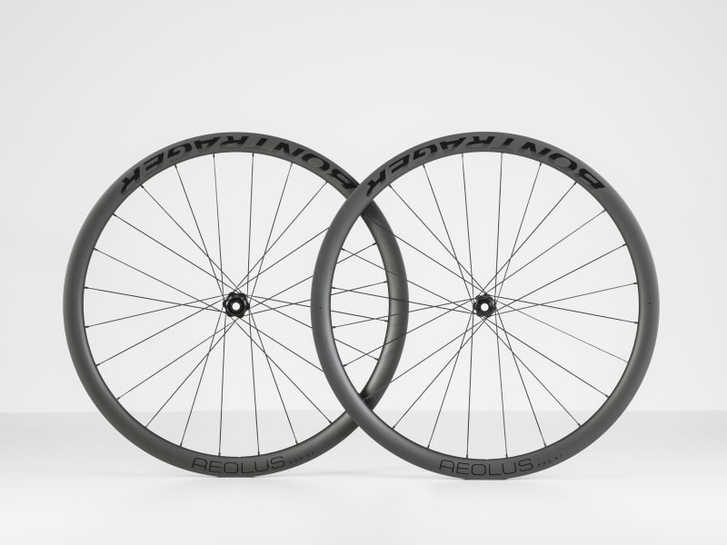 2024?新作】 Pro Aeolus Bontrager 37 Disc前後セット TLR パーツ 