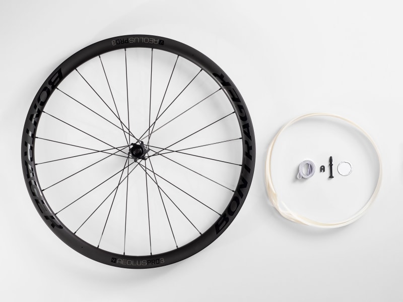 Bontrager Aeolus Pro 3 TLR Disc Road Wheel - Trek Bikes (JP)