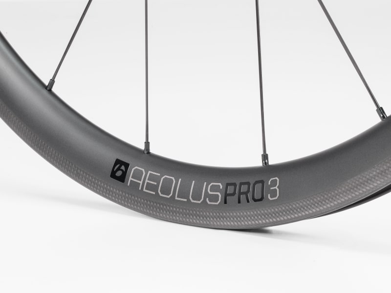 ボントレガー Aeolus Pro 3 TLR ロード ホイール - Trek Bikes (JP)