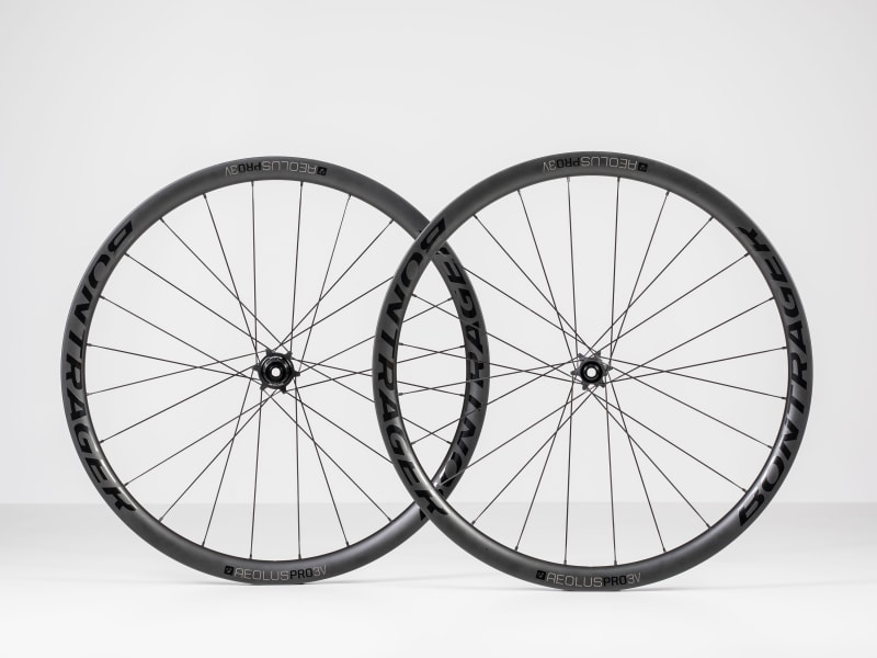 Bontrager Aeolus Pro 3V TLR Boost Disc Road Wheel - Trek Bikes