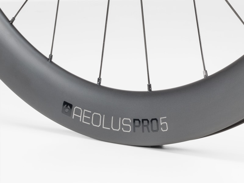 Bontrager Aeolus Pro 5 TLR Disc Road Wheel - Trek Bikes