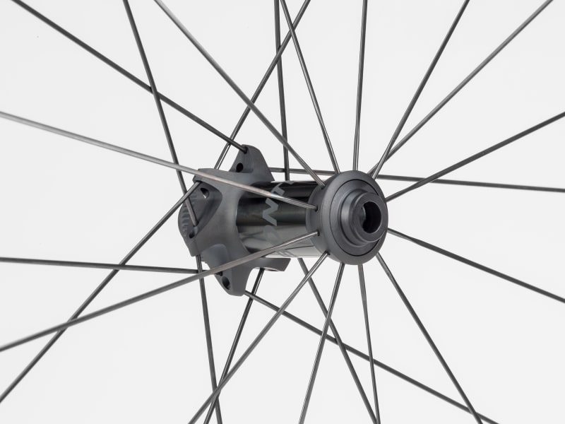Bontrager Aeolus XXX 2 TLR Disc Clincher Road Wheel - Trek Bikes (JP)